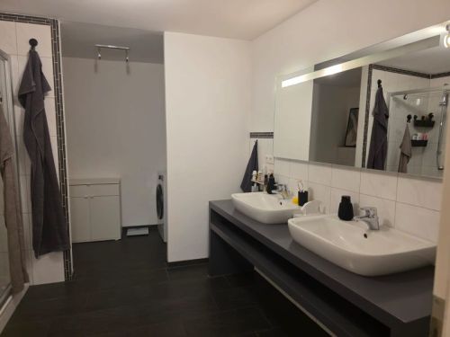 Hochwertige 3-Zimmer-Mietwohnung in 97421 Schweinfurt - Etagenwohnung Schweinfurt Schweinfurt | Angebot:25895039