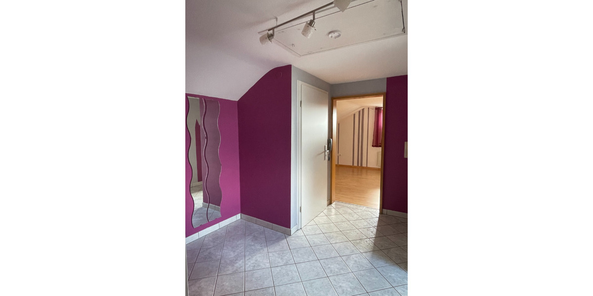 Dachgeschoßwohnung Bad Kissingen - 2 Zimmer, 53 m&sup2;, 450&euro; | Angebot:25942784