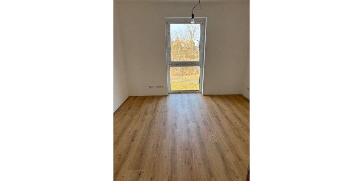 Terrassenwohnung Gerolzhofen - 3 Zimmer, 108 m&sup2;, 1.250&euro; | Angebot:25998528