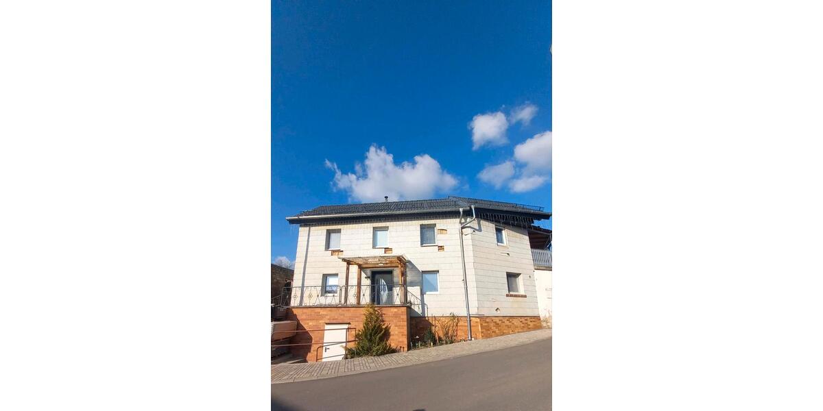 Einfamilienhaus Gädheim - 7.5 Zimmer, 150 m&sup2;, 185.000&euro; | Angebot:25299516