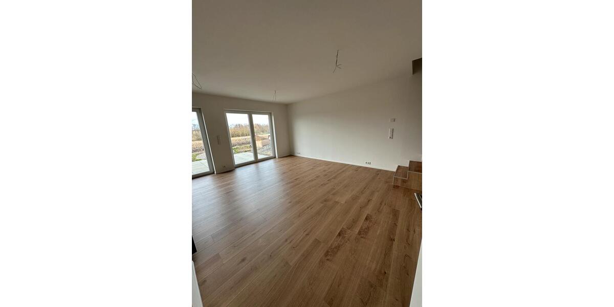 Etagenwohnung Wiesentheid - 5 Zimmer, 110 m&sup2;, 1.250&euro; | Angebot:26030583