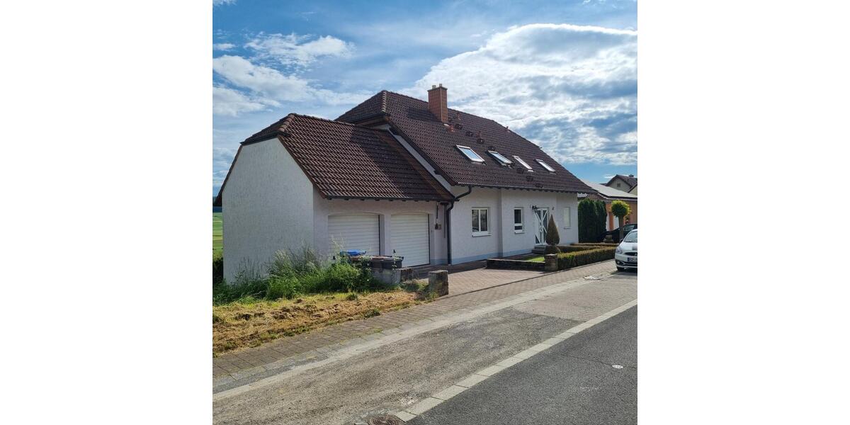 Dachgeschoßwohnung Hammelburg - 4.5 Zimmer, 104 m&sup2;, 710&euro; | Angebot:25403405