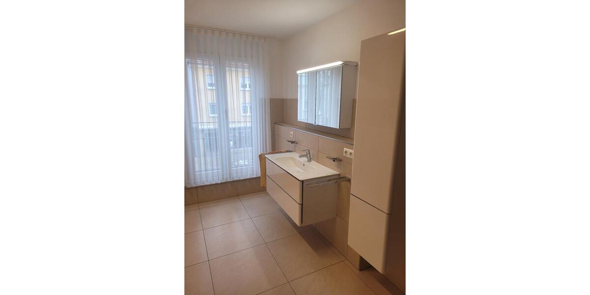 Etagenwohnung Schweinfurt Gartenstadt - 3 Zimmer, 105 m&sup2;, 1.150&euro; | Angebot:25975847