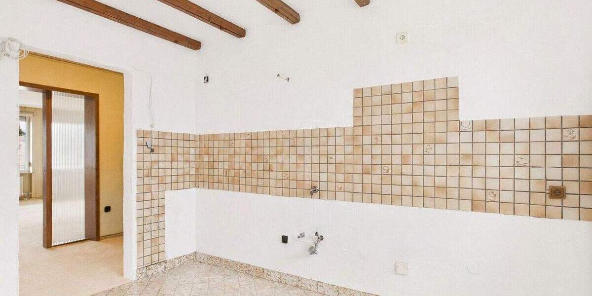 Etagenwohnung Niederwerrn - 3 Zimmer, 90 m&sup2;, 199.000&euro; | Angebot:25732000