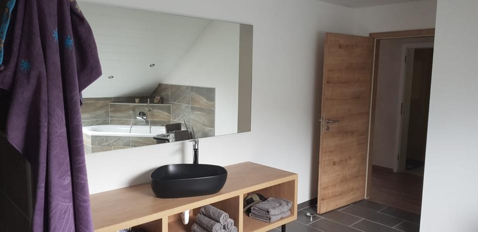 Dachgeschoßwohnung Schweinfurt Gartenstadt - 2 Zimmer, 110 m&sup2;, 960&euro; | Angebot:25960914