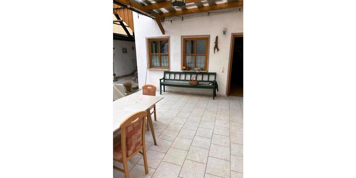 Einfamilienhaus Sulzfeld - 10 Zimmer, 209 m&sup2;, 205.000&euro; | Angebot:23431179