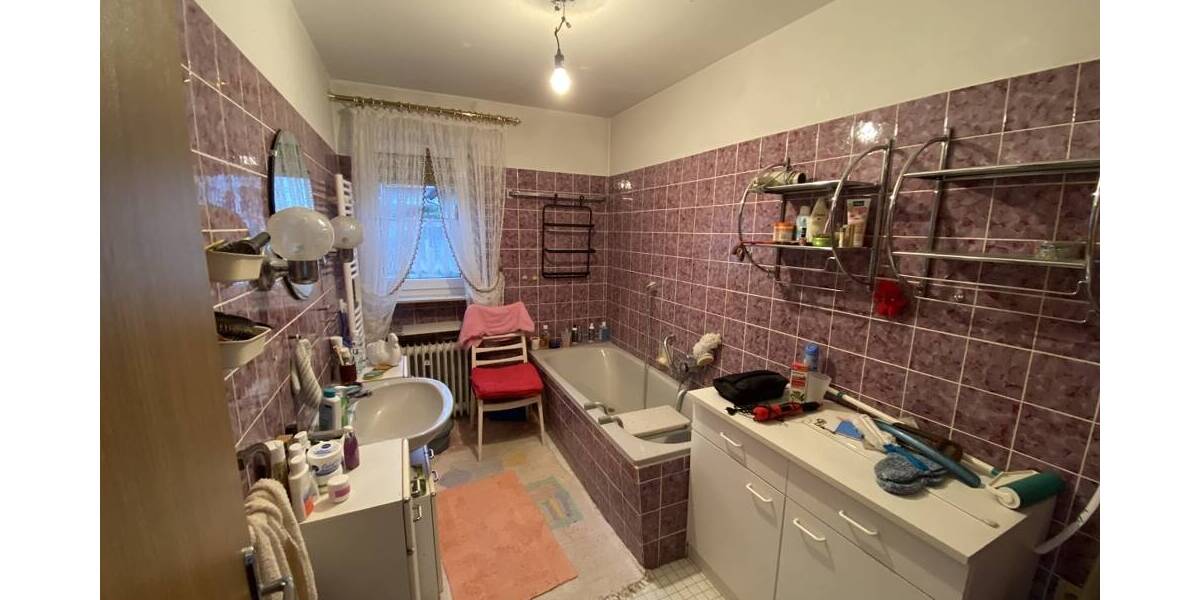 Mehrfamilienhaus, Wohnhaus Hammelburg / Untererthal Untererthal - 7 Zimmer, 244 m&sup2;, 337.000&euro; | Angebot:26036920