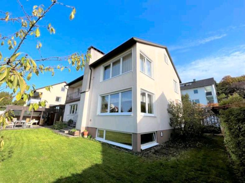 Einfamilienhaus Dittelbrunn - 7 Zimmer, 220 m&sup2;, 875.000&euro; | Angebot:24712361