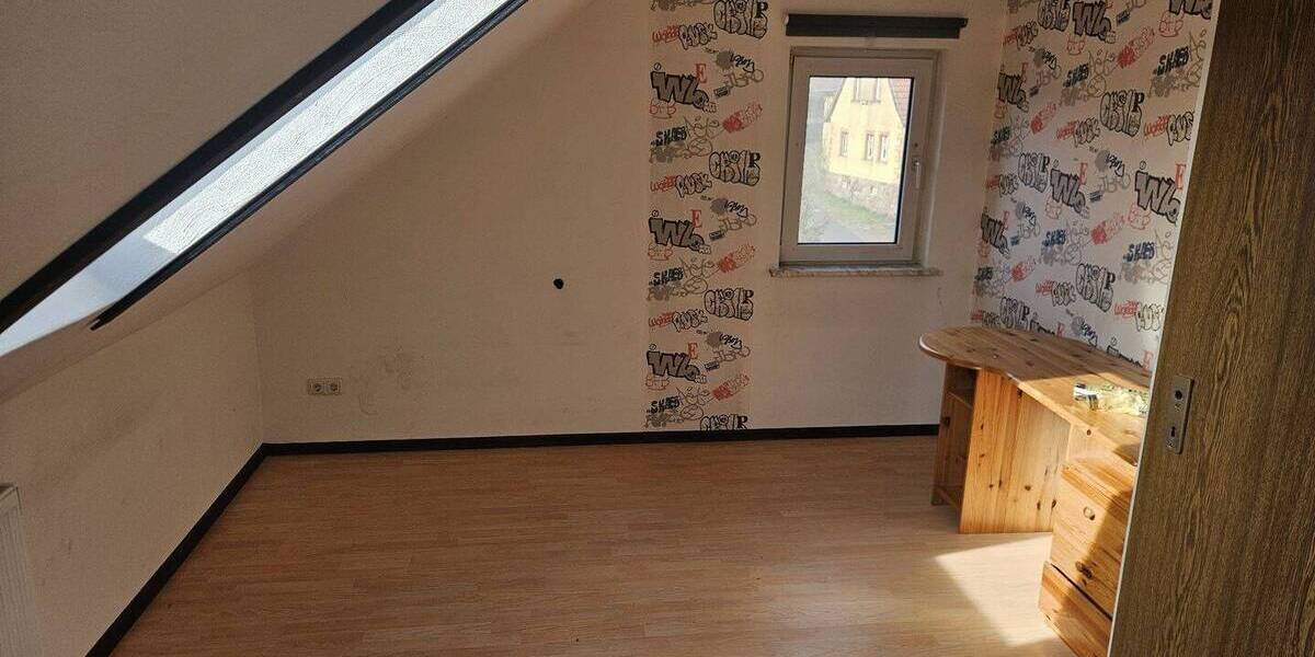 Doppelhaushälfte Burkardroth Katzenbach - 6 Zimmer, 124 m&sup2;, 145.000&euro; | Angebot:26595186