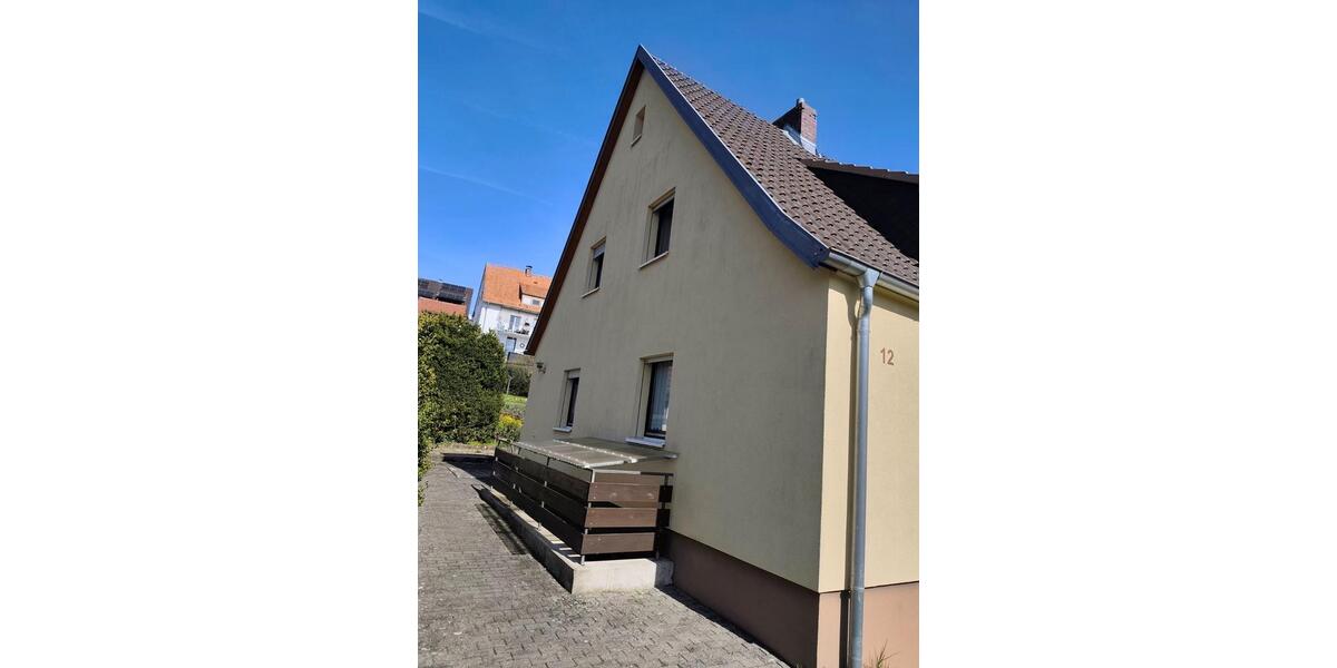 Doppelhaushälfte Euerbach - 6 Zimmer, 84 m&sup2;, 220.000&euro; | Angebot:26049173