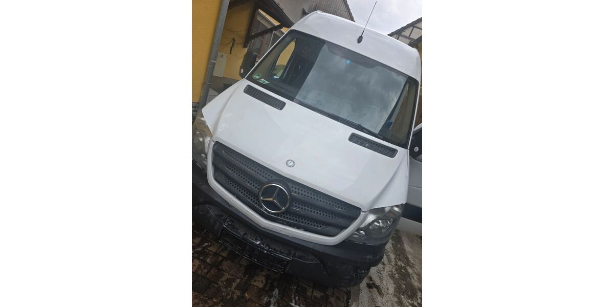 Mercedes-Benz Andere 338.000 km 12.500 &euro; Königsberg i.B. 97486
