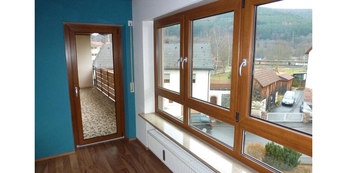 Etagenwohnung Hammelburg - 4 Zimmer, 85 m&sup2;, 590&euro; | Angebot:26464612