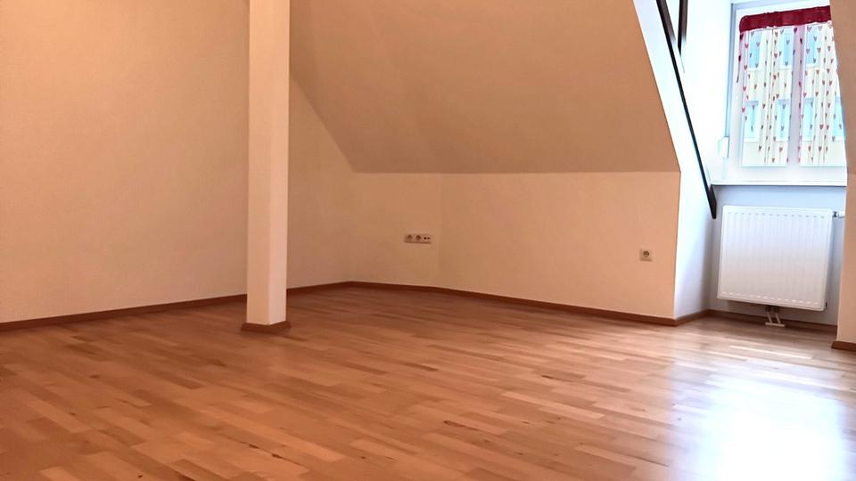 Maisonettenwohnung Schweinfurt Gartenstadt - 4 Zimmer, 104 m&sup2;, 299.000&euro; | Angebot:26974911
