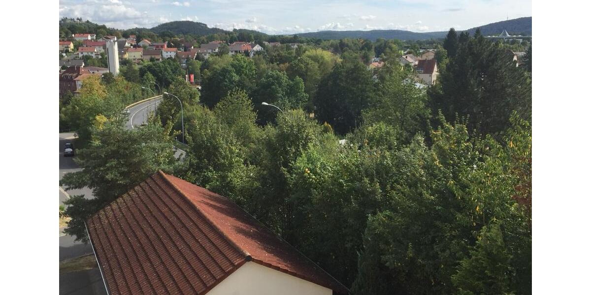 Dachgeschoßwohnung Bad Kissingen - 3.5 Zimmer, 89 m&sup2;, 750&euro; | Angebot:26048602