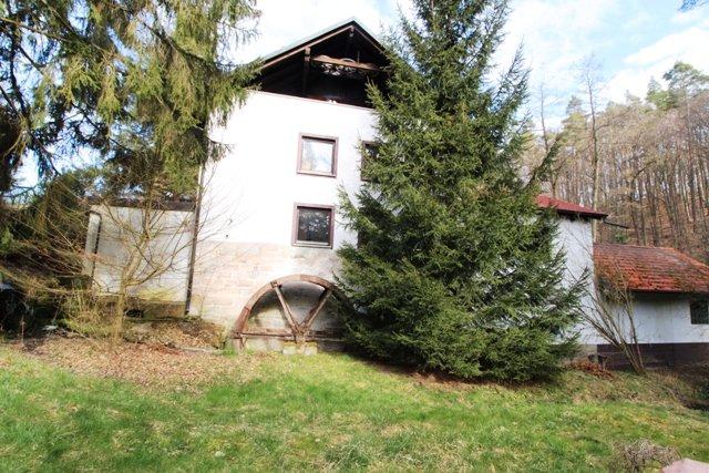 Hochparterre Haßfurt - 3 Zimmer, 170 m&sup2;, 1.200&euro; | Angebot:26676154