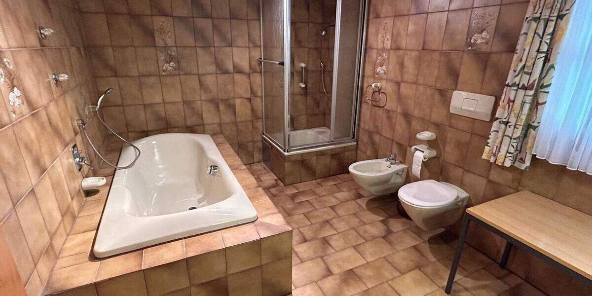 Mehrfamilienhaus, Wohnhaus Maßbach - 7 Zimmer, 186 m&sup2;, 594.000&euro; | Angebot:25690646