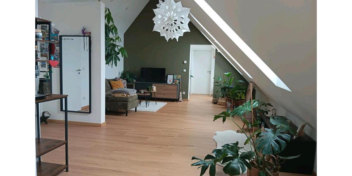 Etagenwohnung Volkach - 4 Zimmer, 90 m&sup2;, 890&euro; | Angebot:25755026