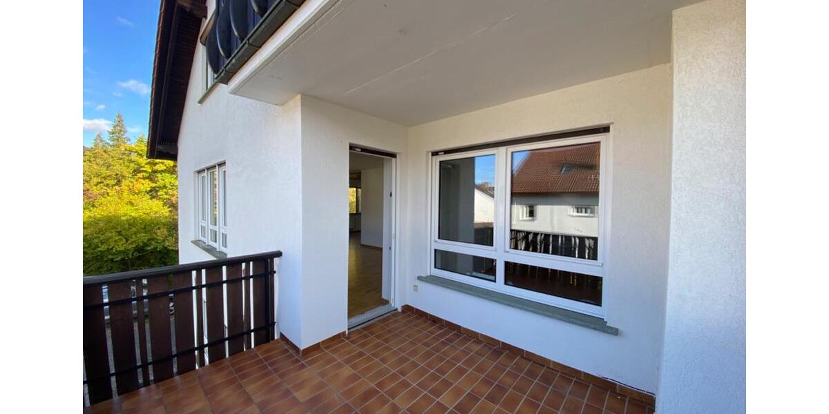 Etagenwohnung Bad Kissingen - 3 Zimmer, 105 m&sup2;, 850&euro; | Angebot:25646987