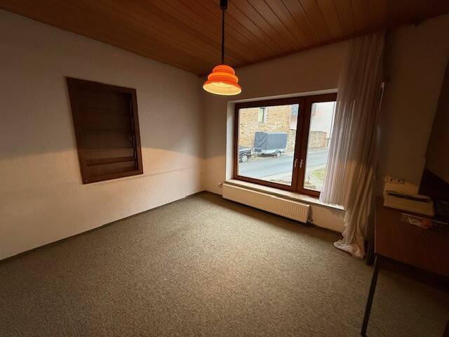 Einfamilienhaus Volkach Eichfeld - 6 Zimmer, 160 m&sup2;, 1.450&euro; | Angebot:26273088