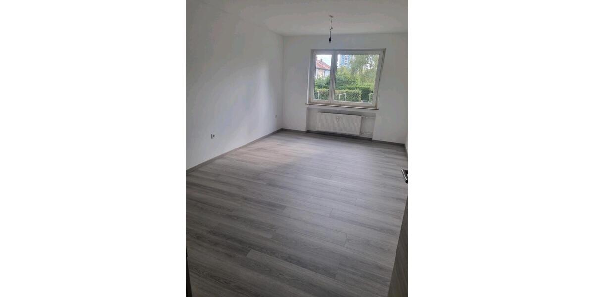 Erdgeschoßwohnung Schweinfurt Bellevue - 4 Zimmer, 84 m&sup2;, 240.000&euro; | Angebot:27288540