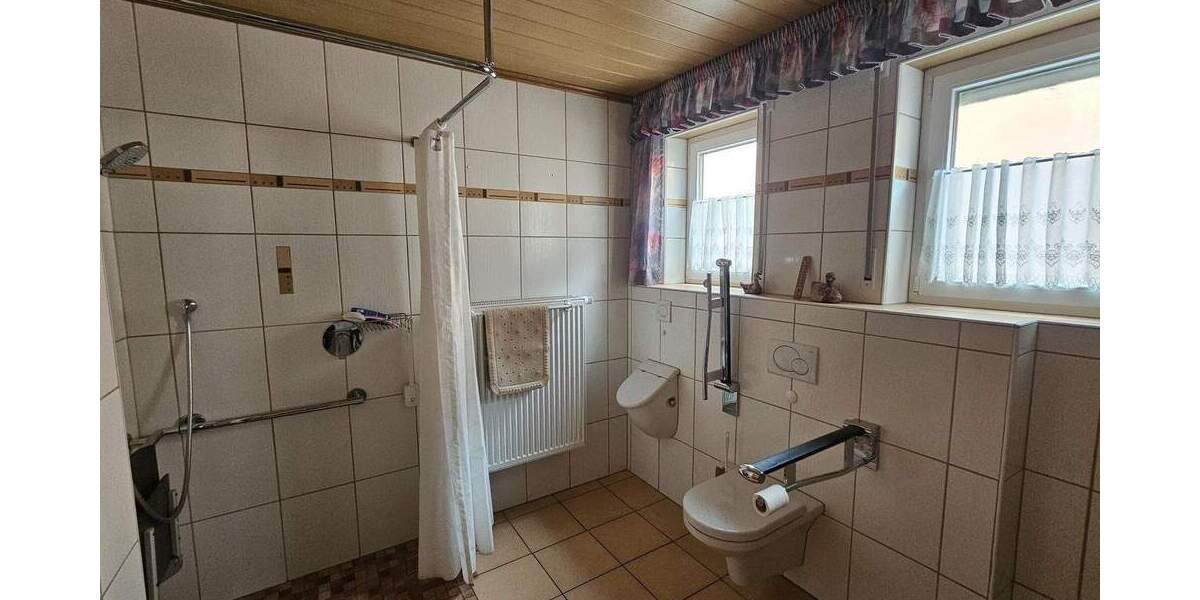 Mehrfamilienhaus, Wohnhaus Prosselsheim - 9 Zimmer, 249 m&sup2;, 469.000&euro; | Angebot:25696246
