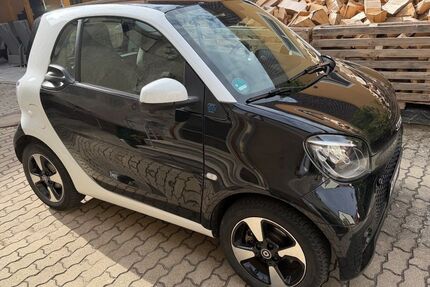 Smart ForTwo 27.000 km 10.500 &euro; Donnersdorf 97499
