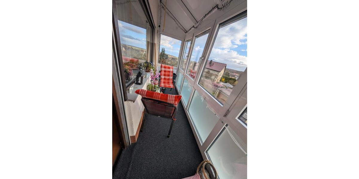 Etagenwohnung Oerlenbach - 3 Zimmer, 65 m&sup2;, 480&euro; | Angebot:25987737