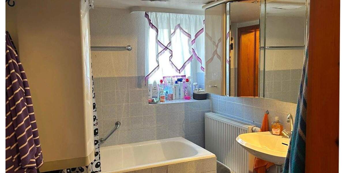 Einfamilienhaus Aidhausen - 5 Zimmer, 150 m&sup2;, 125.000&euro; | Angebot:25729018