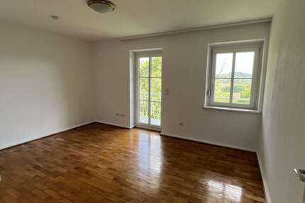 Haus Bad Kissingen - 7 Zimmer, 150 m&sup2;, 650.000&euro; | Angebot:26766261