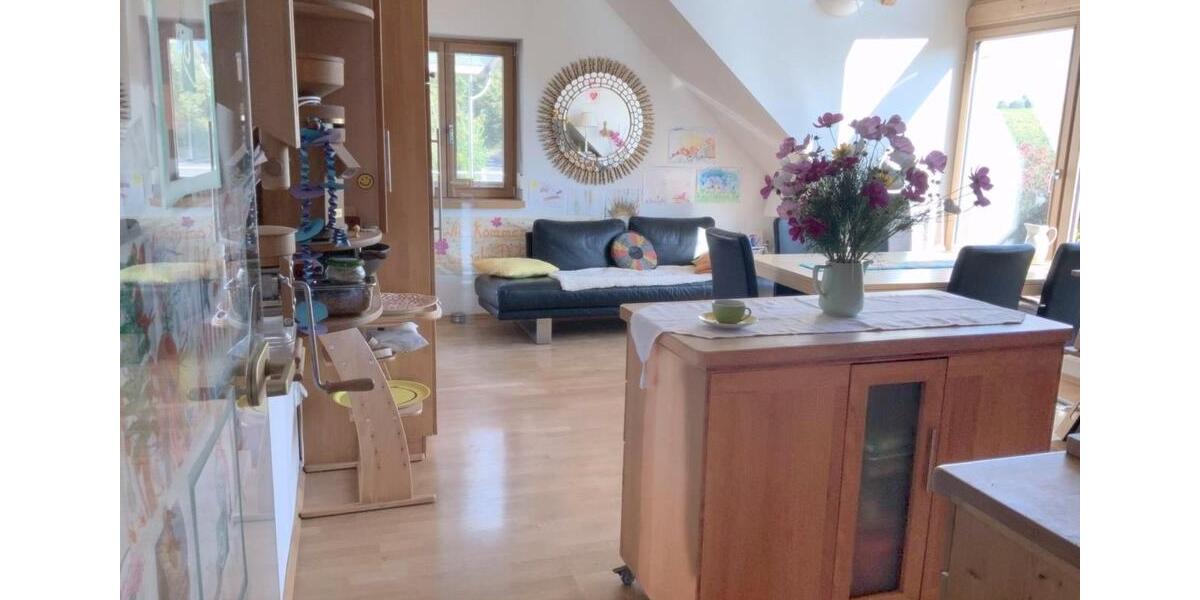 Etagenwohnung Volkach - 4 Zimmer, 115 m&sup2;, 1.250&euro; | Angebot:25639241