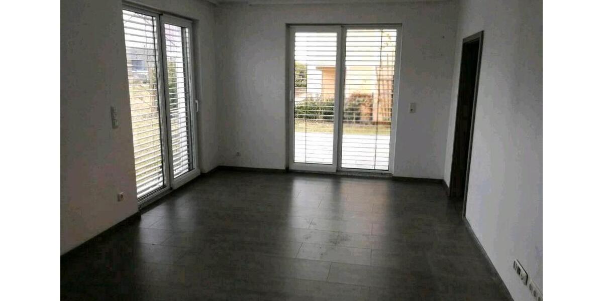 Erdgeschoßwohnung Sennfeld - 2 Zimmer, 79 m&sup2;, 315.000&euro; | Angebot:26697408