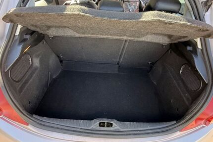 Peugeot 208 186.066 km 2.700 &euro; Geldersheim 97505