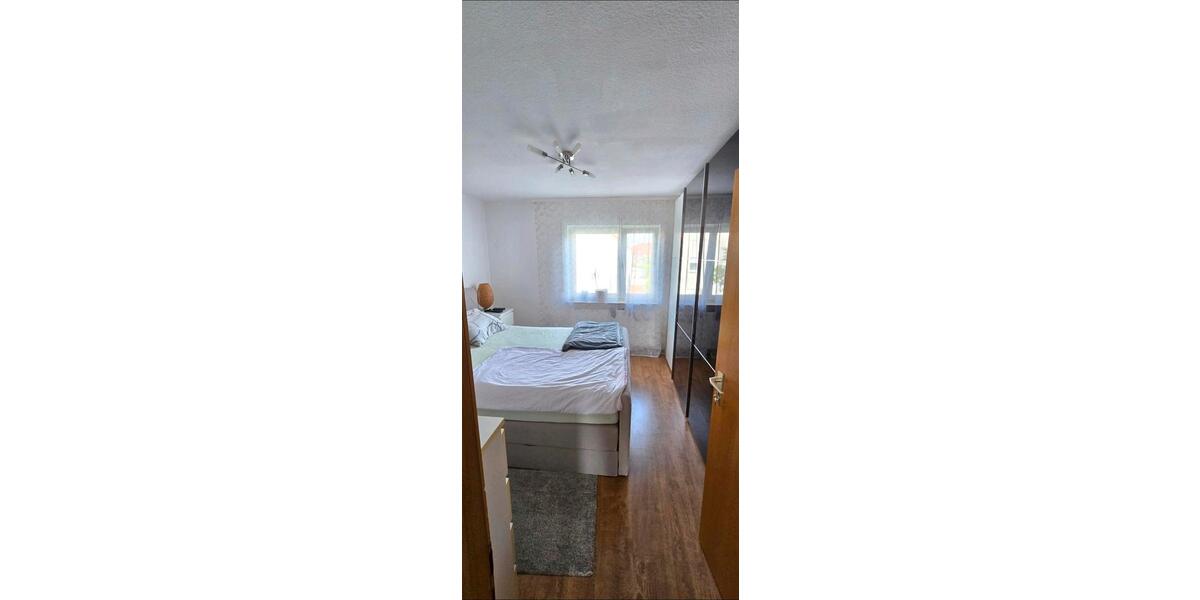 Etagenwohnung Niederwerrn - 3 Zimmer, 80 m&sup2;, 220.000&euro; | Angebot:27002270