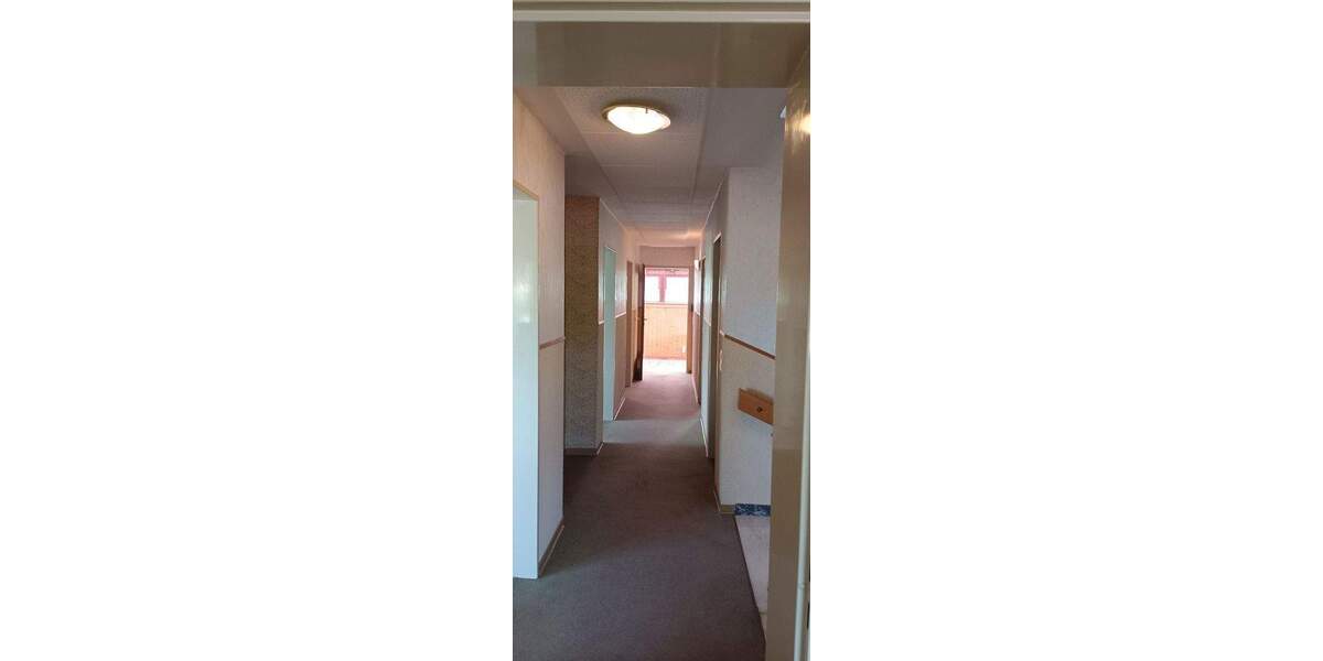 Einfamilienhaus Retzstadt - 8 Zimmer, 185 m&sup2;, 295.000&euro; | Angebot:25716350