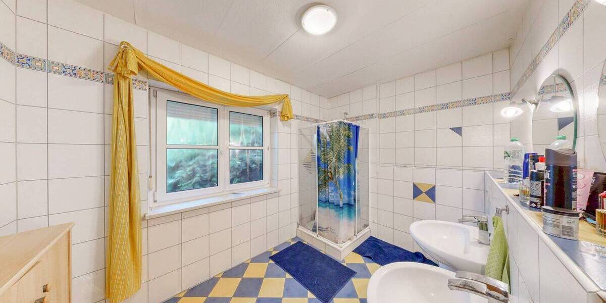 Einfamilienhaus Retzstadt - 6 Zimmer, 226 m&sup2;, 598.000&euro; | Angebot:25997020