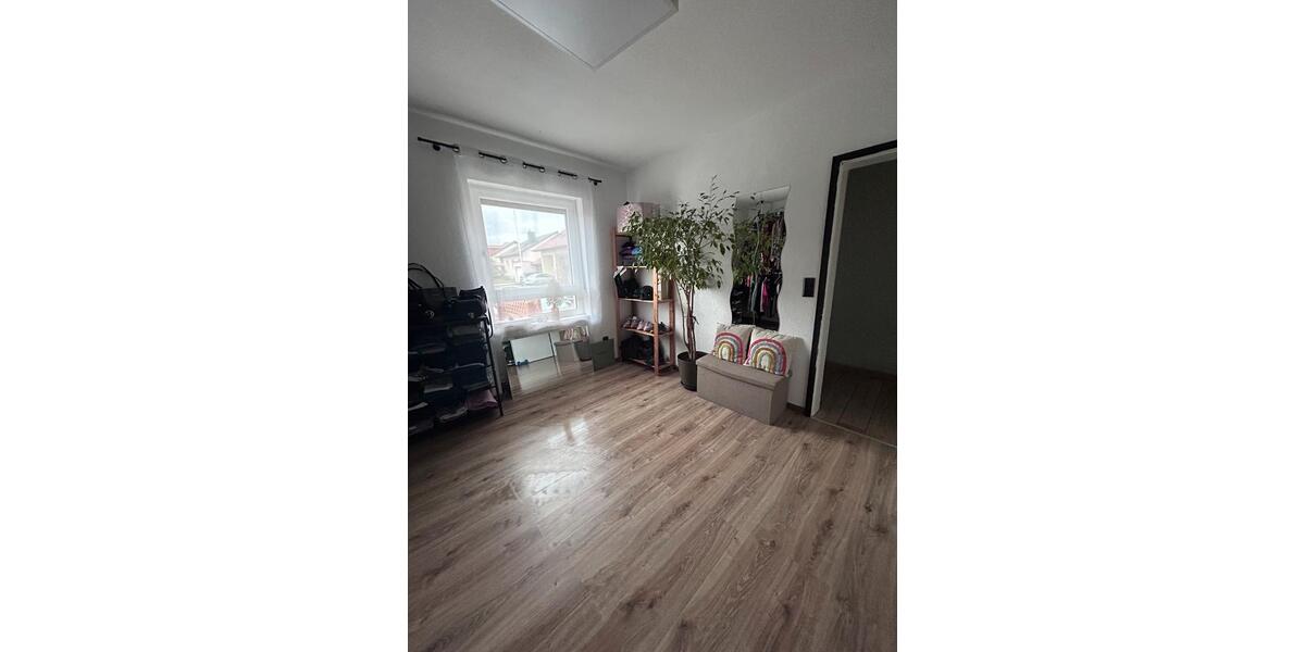 Einfamilienhaus Donnersdorf - 8 Zimmer, 309 m&sup2;, 490.000&euro; | Angebot:25830954