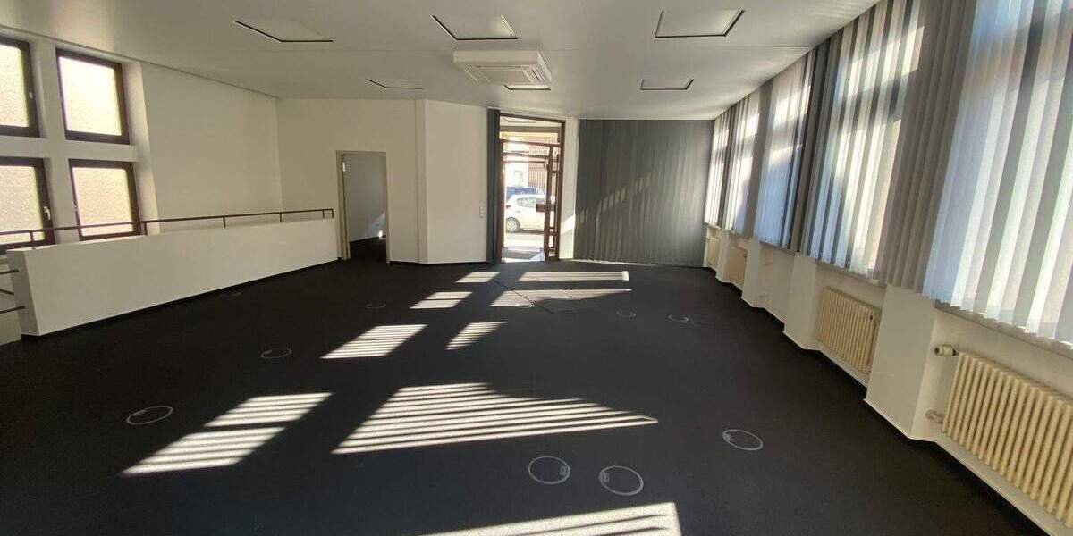 Mehrfamilienhaus, Wohnhaus Röthlein - 410.000&euro; | Angebot:25815083