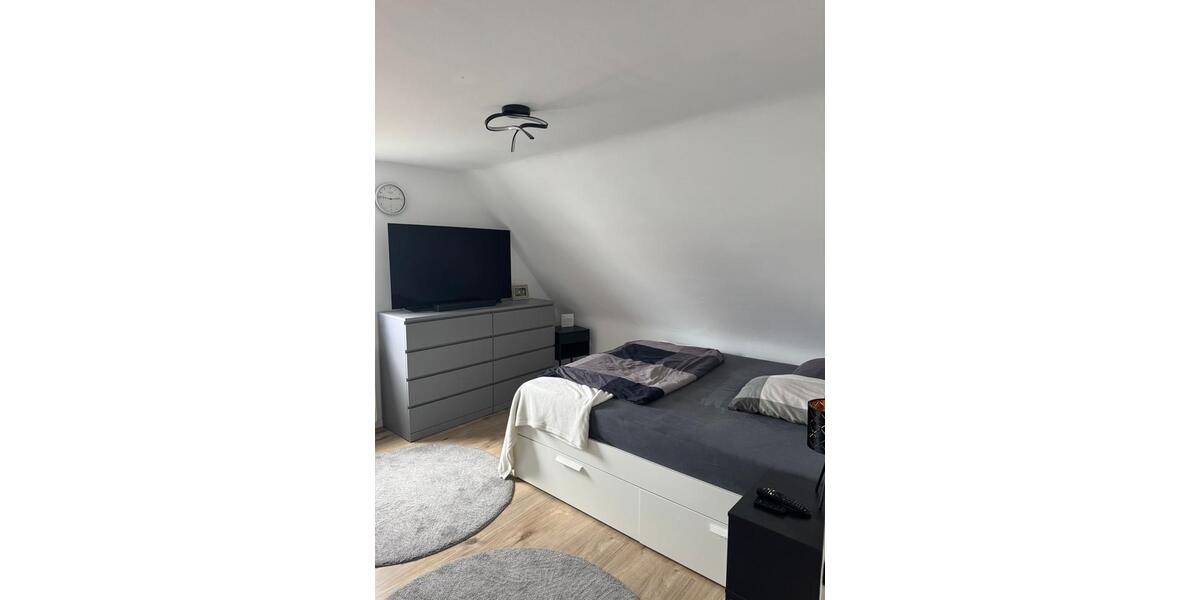 Dachgeschoßwohnung Schweinfurt Gartenstadt - 3 Zimmer, 63 m&sup2;, 870&euro; | Angebot:25725525