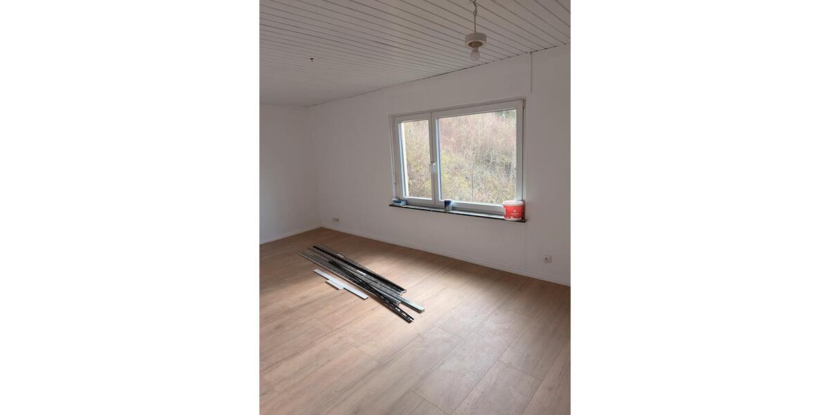 Dachgeschoßwohnung Schonungen Forst - 3 Zimmer, 83 m&sup2;, 949&euro; | Angebot:26047316