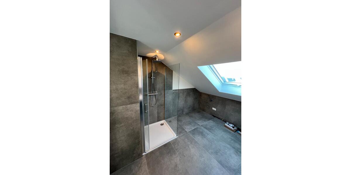 Dachgeschoßwohnung Knetzgau - 3 Zimmer, 70 m&sup2;, 700&euro; | Angebot:26045180