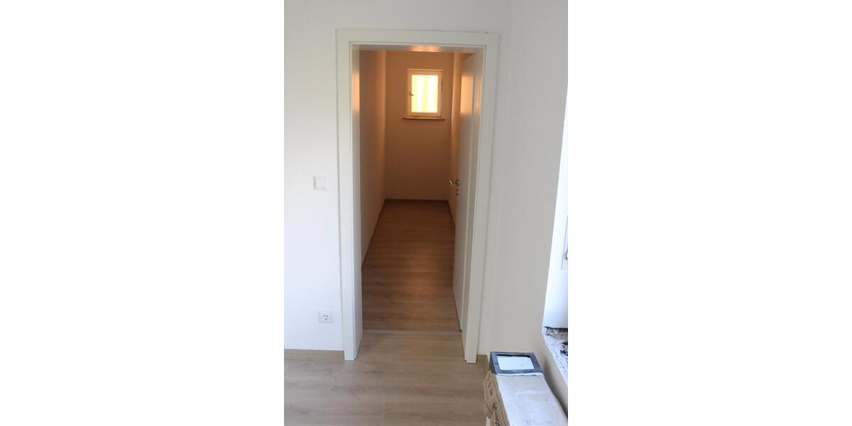 Erdgeschoßwohnung Münnerstadt - 2 Zimmer, 78 m&sup2;, 650&euro; | Angebot:25639620