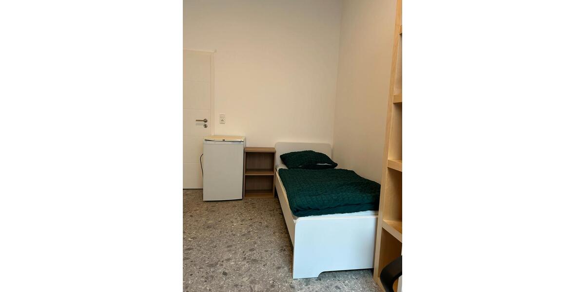 Erdgeschoßwohnung Schweinfurt Gartenstadt - 1 Zimmer, 11 m&sup2;, 420&euro; | Angebot:26312151