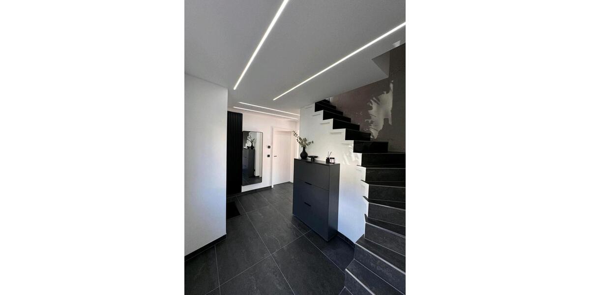 Einfamilienhaus Dittelbrunn - 7 Zimmer, 220 m&sup2;, 875.000&euro; | Angebot:24712361