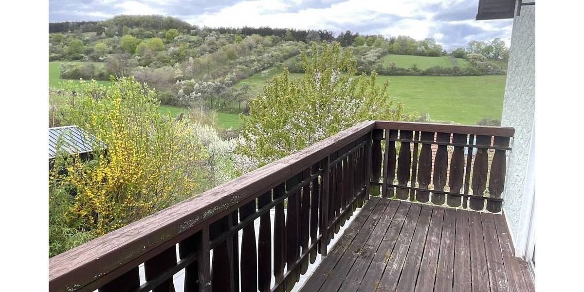 Einfamilienhaus Münnerstadt - 9 Zimmer, 235 m&sup2;, 245.000&euro; | Angebot:26751431