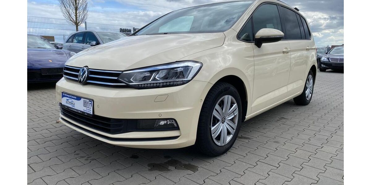 VW Touran 86.636 km 24.500 &euro; Bergtheim 97241