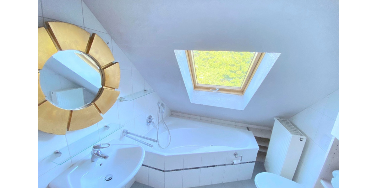 Etagenwohnung Volkach - 4 Zimmer, 115 m&sup2;, 1.250&euro; | Angebot:25639241