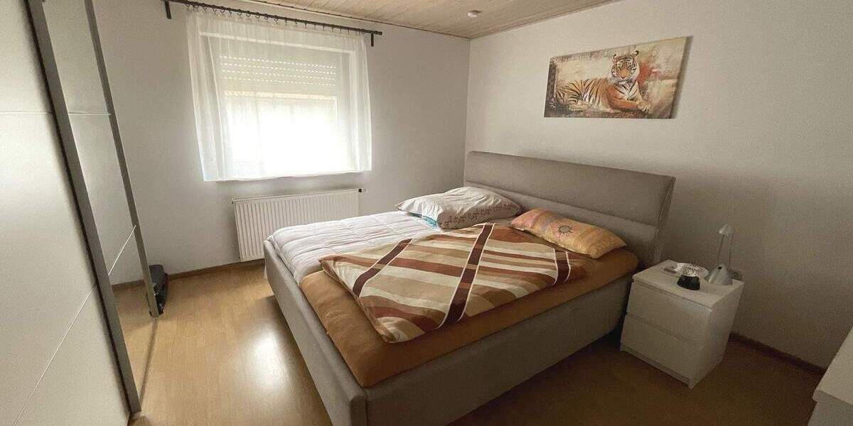 Mehrfamilienhaus, Wohnhaus Fuchsstadt - 8 Zimmer, 255 m&sup2;, 498.000&euro; | Angebot:25797456