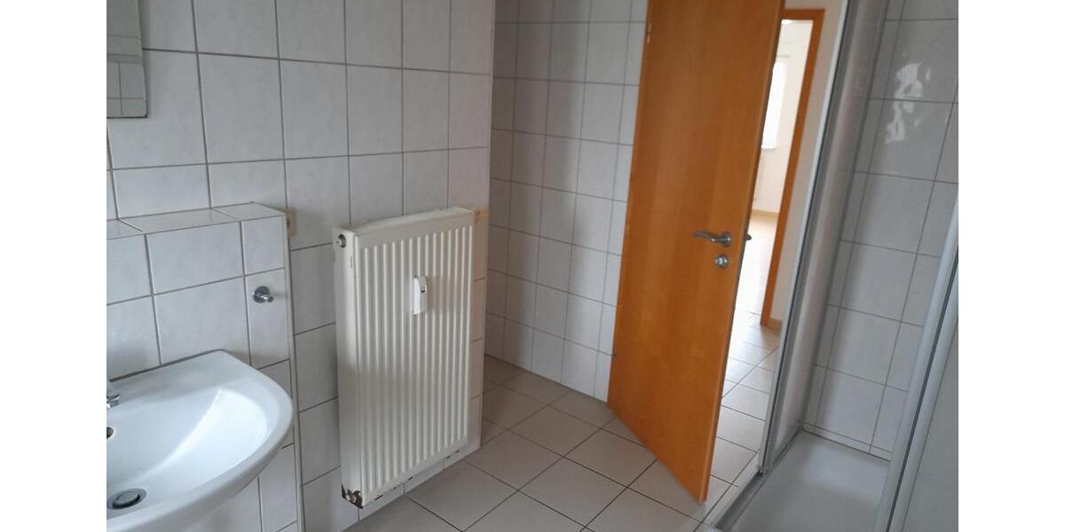 Etagenwohnung Schweinfurt Bellevue - 3 Zimmer, 90 m&sup2;, 700&euro; | Angebot:25376392