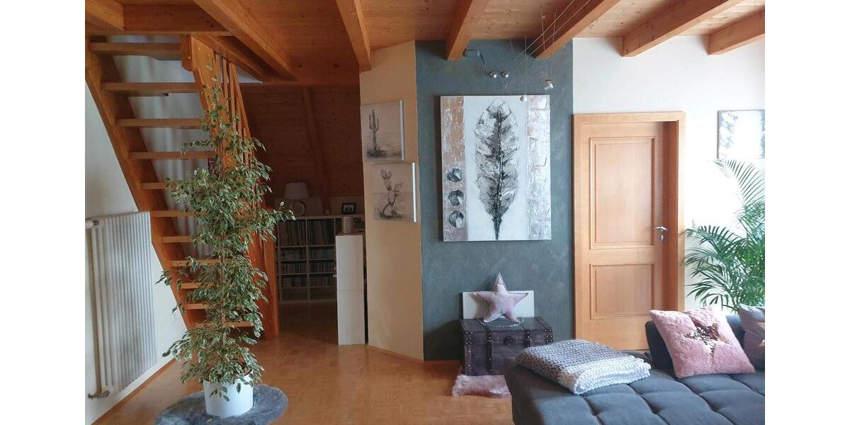 Etagenwohnung Schwarzach am Main - 4 Zimmer, 120 m&sup2;, 1.200&euro; | Angebot:26036592