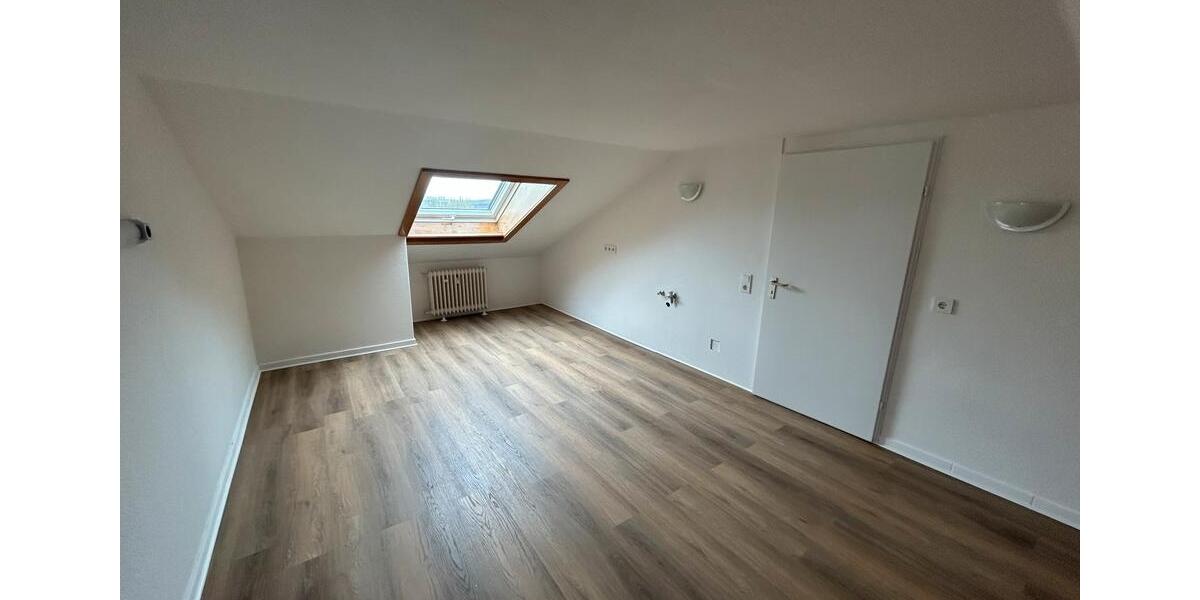 Dachgeschoßwohnung Nüdlingen - 2 Zimmer, 55 m&sup2;, 360&euro; | Angebot:25936867